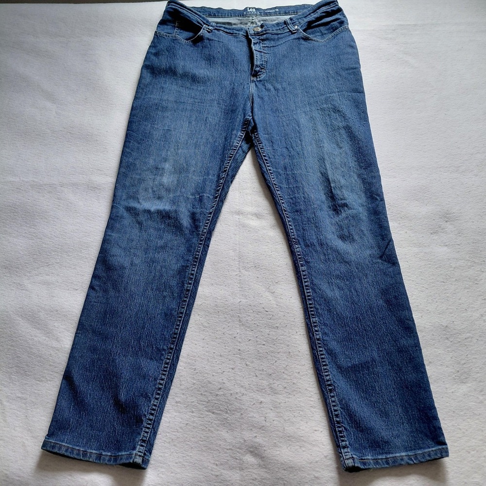 Lee Riders Classic Fit Jeans Womens 18W x 32 Medium Blue Denim Stretch High Rise